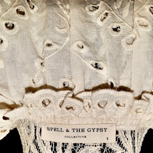 RARE-Spell and the Gypsy Collective Fairytale Anglaise Gown-SAMPLE Gown - Picture 4 of 8